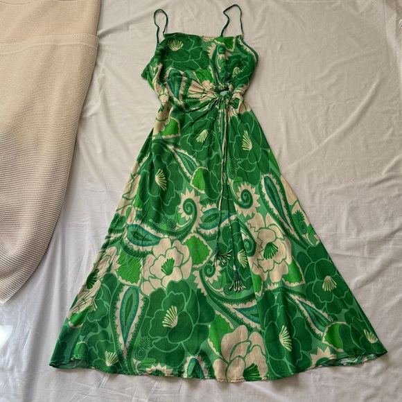 FARM Rio Green and Cream Patterned Midi Dress - Picture 3 of 14